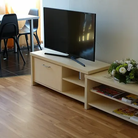 Eel Apartment